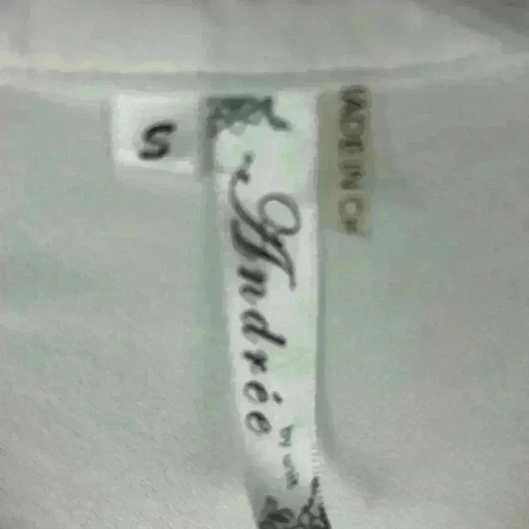 Andree by Unit Women's White Crochet Lace Tunic Blouse Size S - Picture 2 of 8